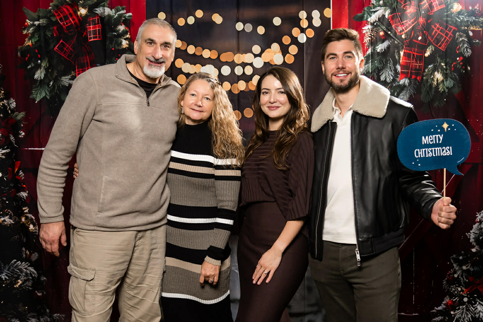 Family Christmas portrait, Maryland